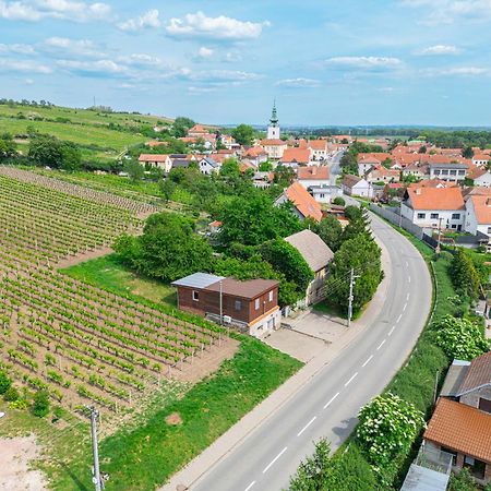 Vinny Sklep Monty Přítluky Eksteriør bilde